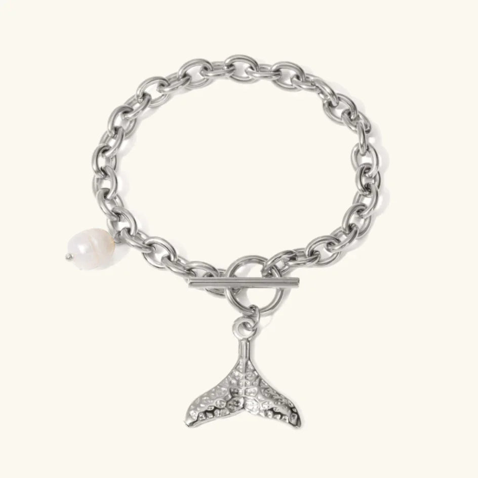 Gold-Plated Freshwater Pearl Bracelet with Mermaid Tail Pendant