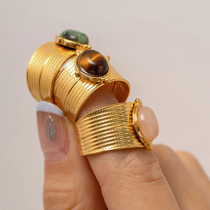 Gold-Plated Ring with Freshwater Pearl with timeless elegant look