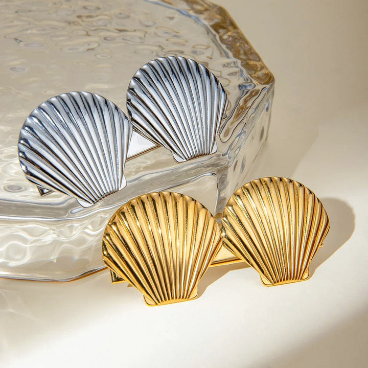 Gold-Plated Shell Hair Clip for Women