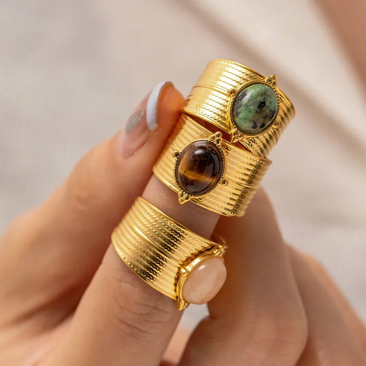 Gold-Plated Ring with Freshwater Pearl with timeless elegant look