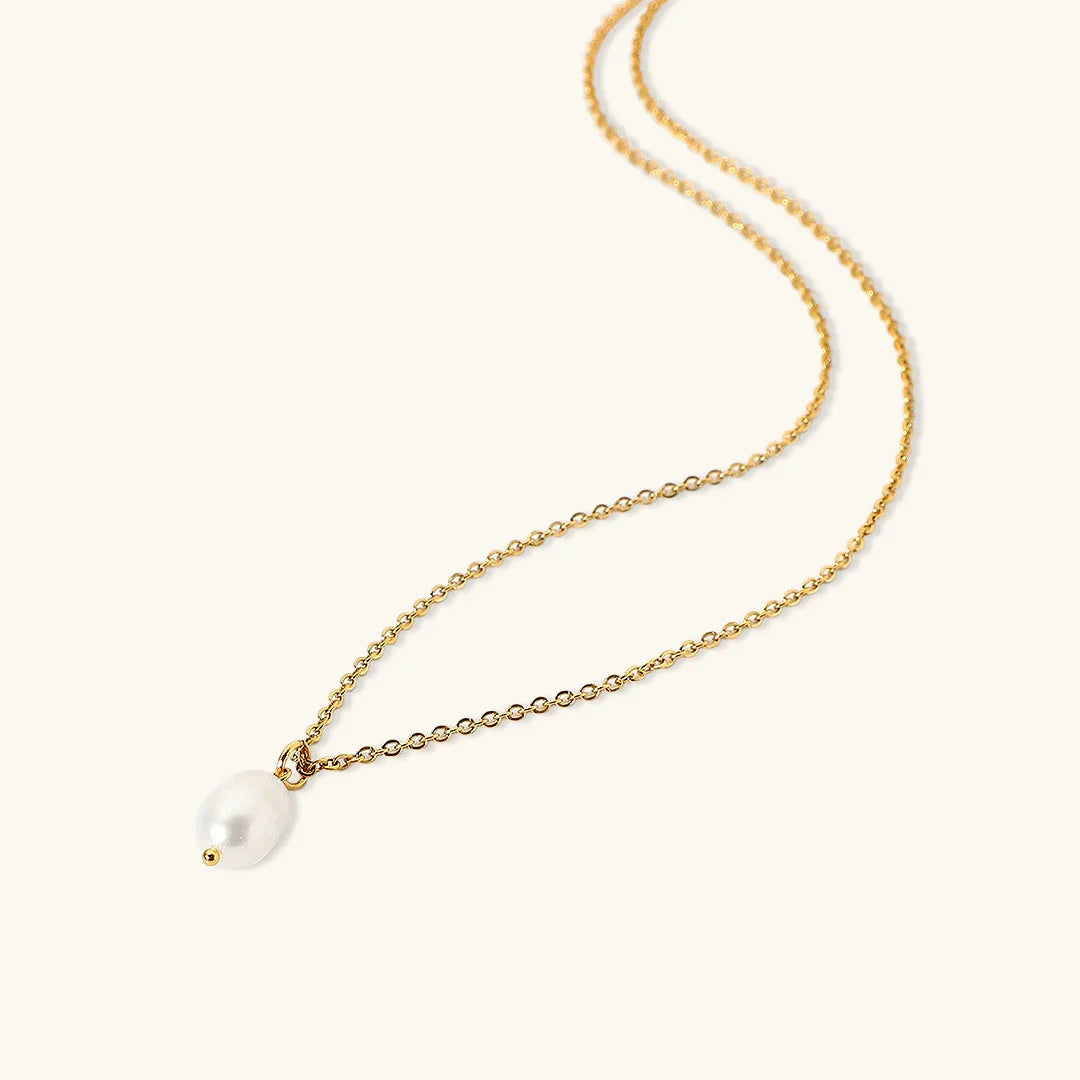 Dainty Gold-Plated Faux Pearl Pendant Necklace for Women