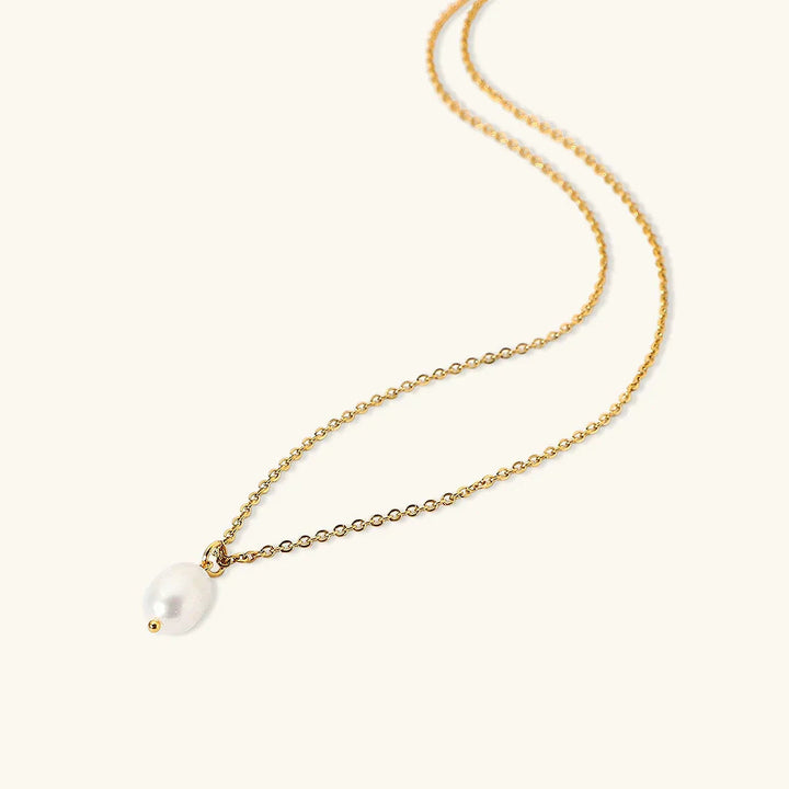 Dainty Gold-Plated Faux Pearl Pendant Necklace for Women