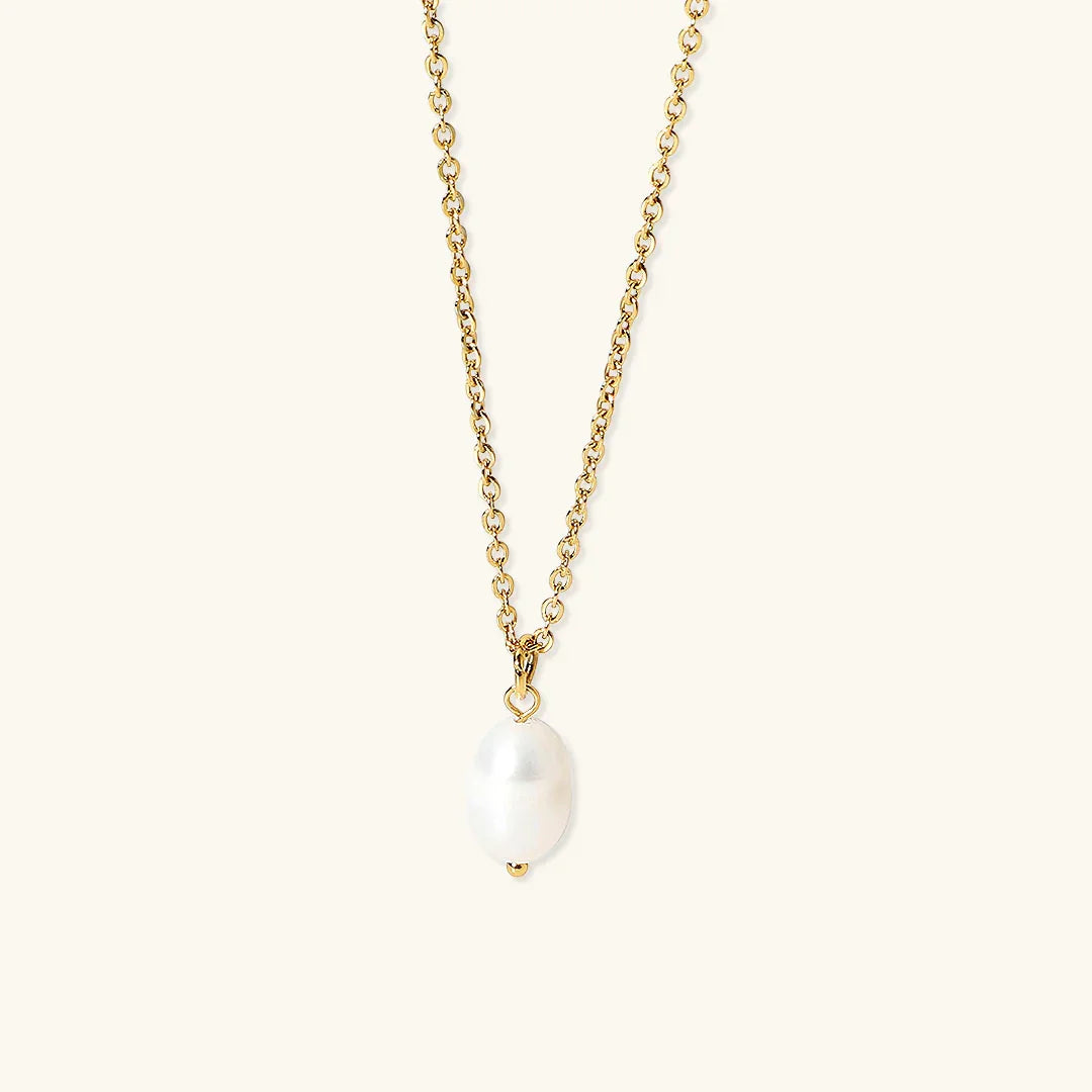 Dainty Gold-Plated Faux Pearl Pendant Necklace for Women