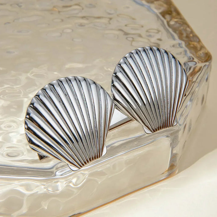 Gold-Plated Shell Hair Clip for Women