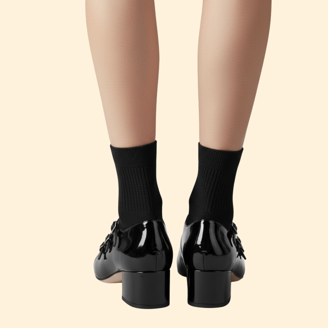 Women Heeled Shoe with Buckle Strap