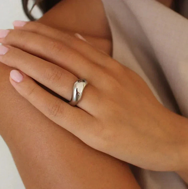Gold-Plated Formless Ring with Curved Band