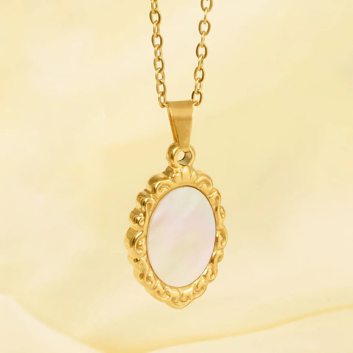 Gold-Plated Faux Pearl Vintage-Inspired Pendant Necklace