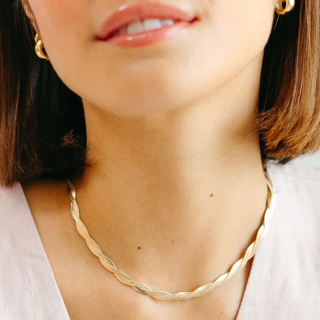 Gold-Plated Twisted Chain Necklace for Women